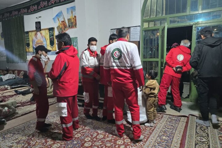 اسکان اضطراری ۲۴۰ مسافر در محور بردسکن سبزوار